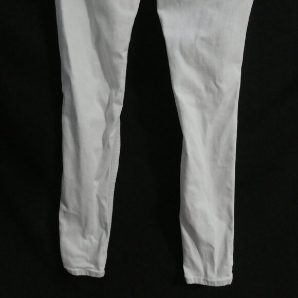 BULLHEAD DENIM CO - High Rise - Skinniest | size 3 | Light Blue Distressed Denim - Picture 14 of 16